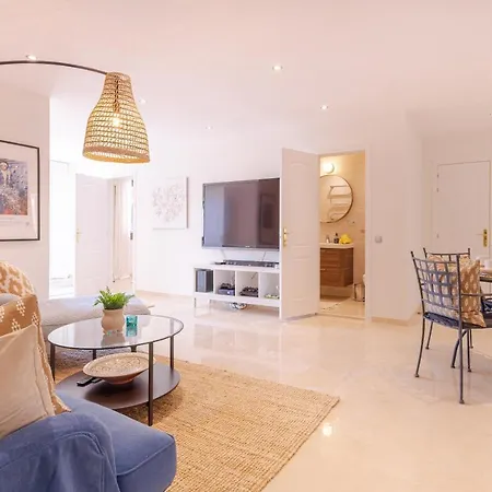 Lejlighed 6-bdrm Andalusian Modern Next To Golf Course