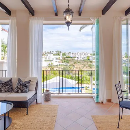 6-bdrm Andalusian Modern Next To Golf Course